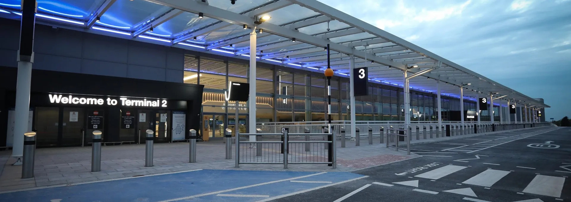 Manchester Airport Airport Transfer Hero Image